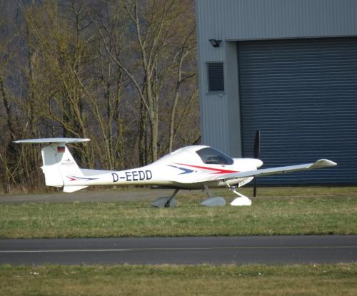 SmallAircraft-D-EEDD-03