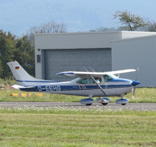 SmallAircraft-D-EEHG-02