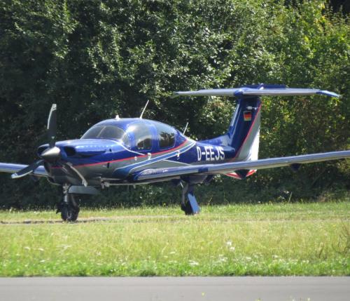 SmallAircraft-D-EEJS-03