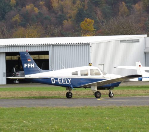 SmallAircraft-D-EELY-02