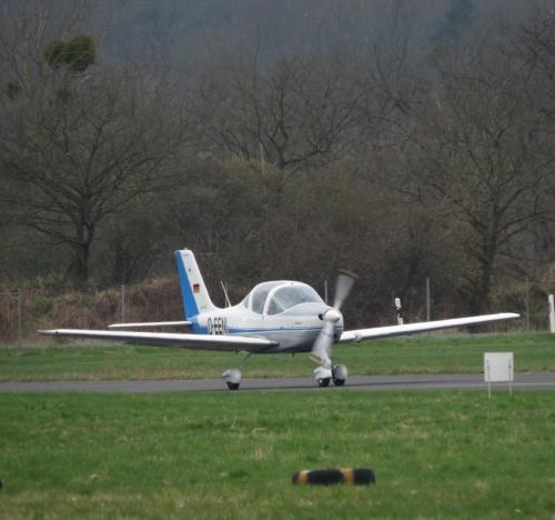SmallAircraft-D-EENI-04