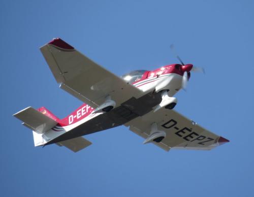 SmallAircraft-D-EEPZ-01