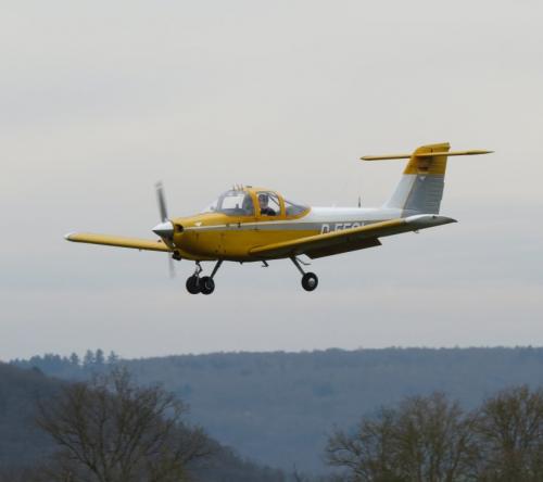 SmallAircraft-D-EEQI-06