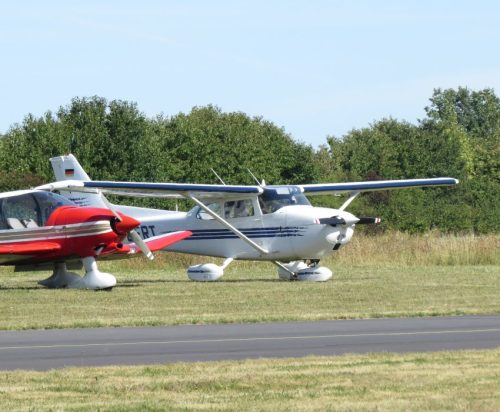SmallAircraft-D-EERT-01