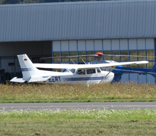 SmallAircraft-D-EERT-02
