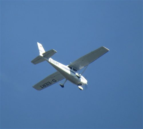 SmallAircraft-D-EERT-03