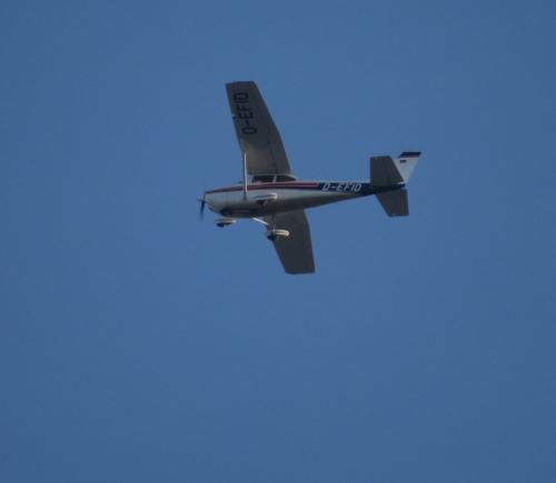 SmallAircraft-D-EFID-01