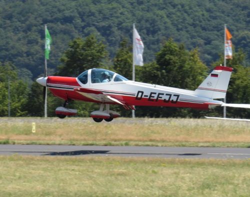 SmallAircraft-D-EFJJ-03
