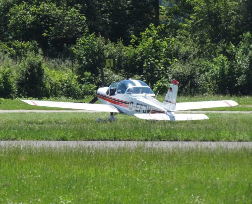 SmallAircraft-D-EFJM-02