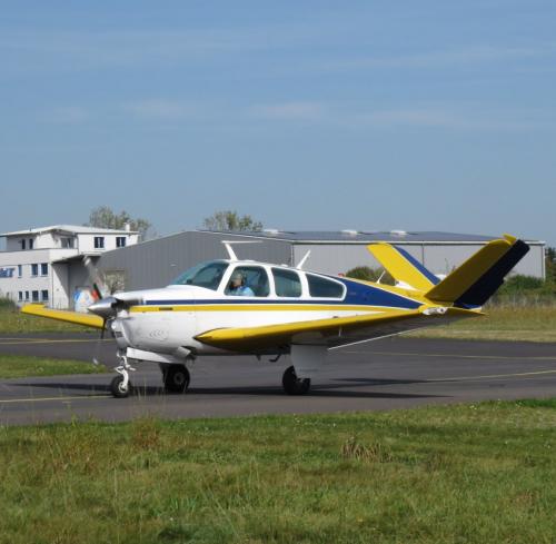 SmallAircraft-D-EFKG-03