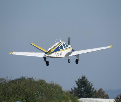 SmallAircraft-D-EFKG-05