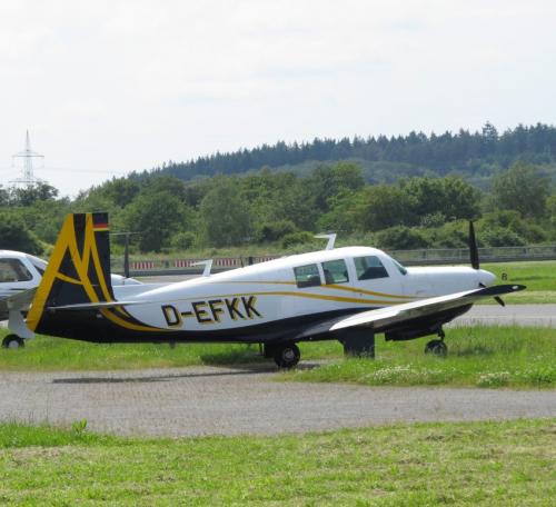 SmallAircraft-D-EFKK-02