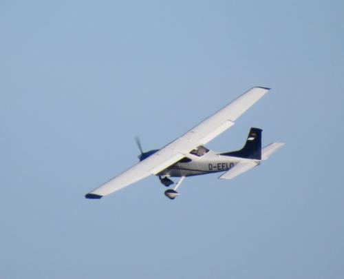 SmallAircraft-D-EFLO-03