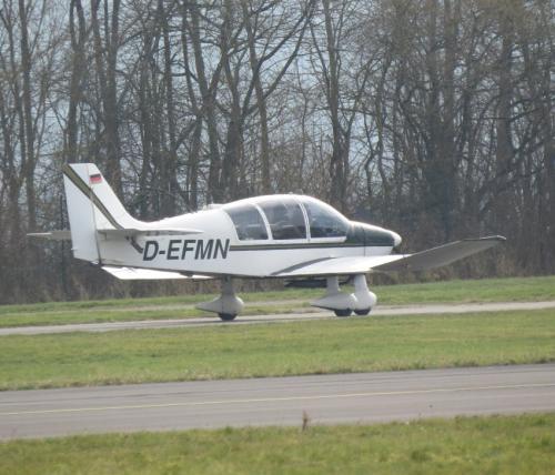 SmallAircraft-D-EFMN-04