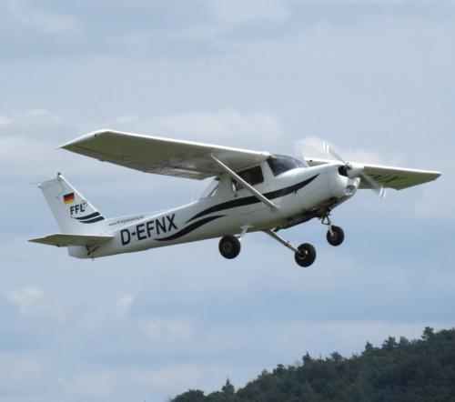 SmallAircraft-D-EFNX-02