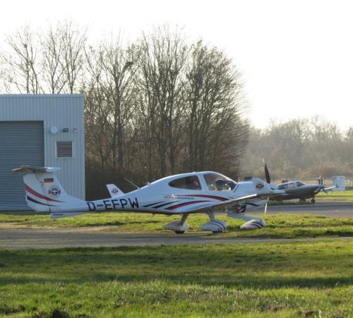 SmallAircraft-D-EFPW-02