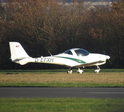 SmallAircraft-D-EFXH-03