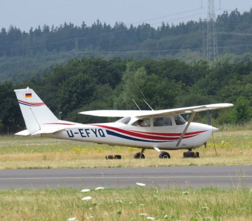 SmallAircraft-D-EFYQ-04