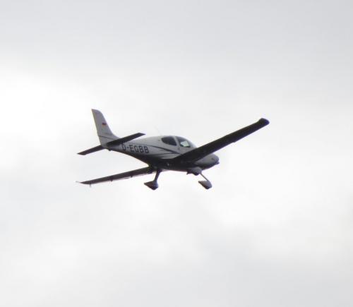 SmallAircraft-D-EGBB-02