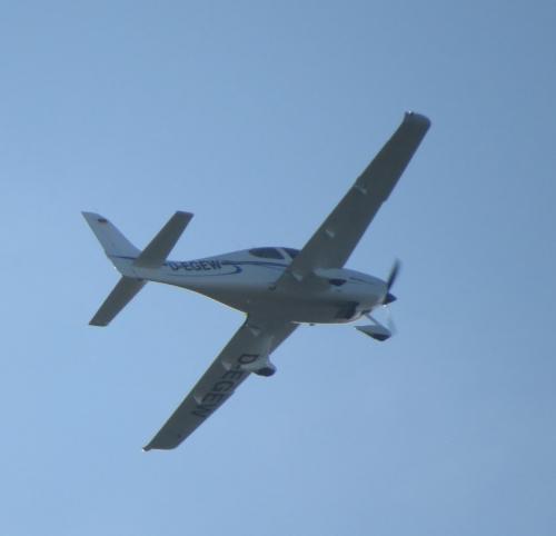 SmallAircraft-D-EGEW-02