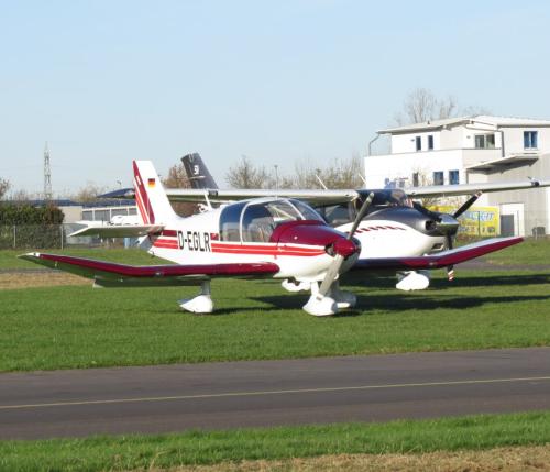 SmallAircraft-D-EGLR-02