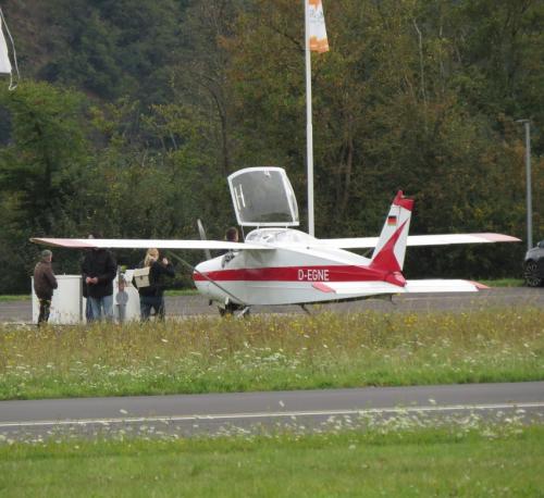 SmallAircraft-D-EGNE-01