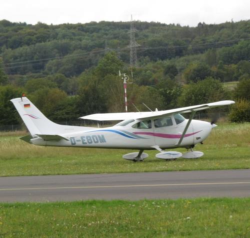 SmallAircraft-D-EGOM-04