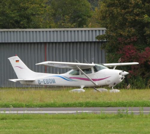 SmallAircraft-D-EGOM-05