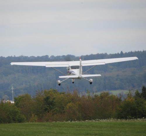 SmallAircraft-D-EGOM-06