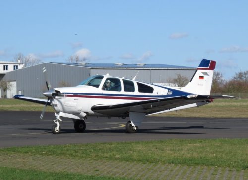 SmallAircraft-D-EGOV-02