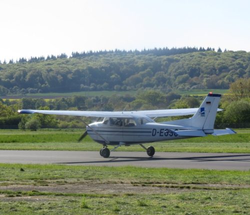 SmallAircraft-D-EGSC-02