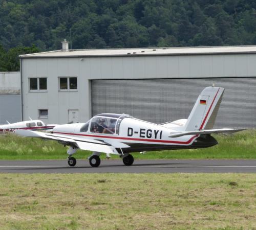 SmallAircraft-D-EGYI-01