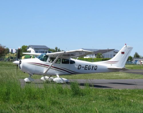 SmallAircraft-D-EGYQ-02
