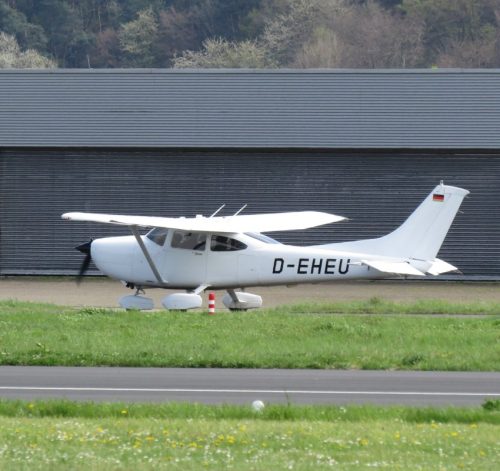 SmallAircraft-D-EHEU-02