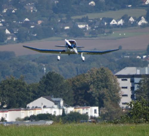 SmallAircraft-D-EHHK-01