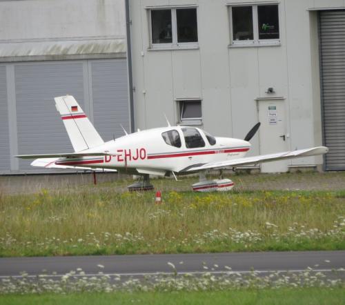 SmallAircraft-D-EHJO-02