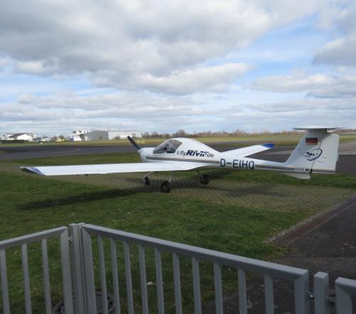 SmallAircraft-D-EIHQ-02