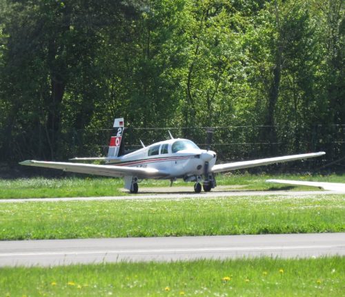 SmallAircraft-D-EIIY-01