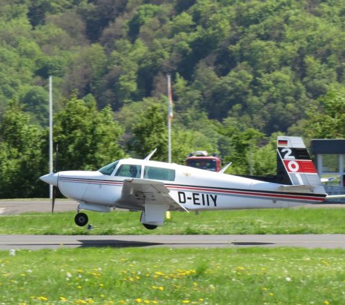SmallAircraft-D-EIIY-06