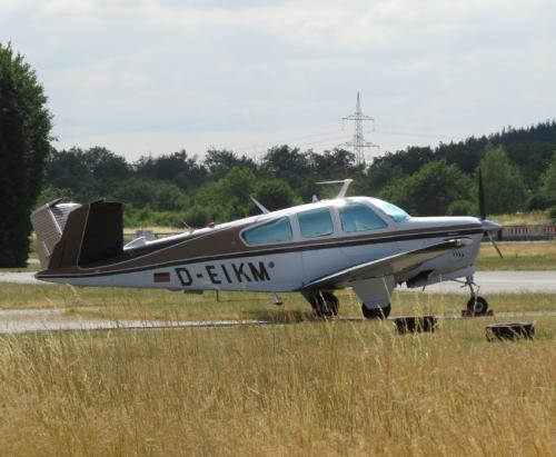 SmallAircraft-D-EIKM-01