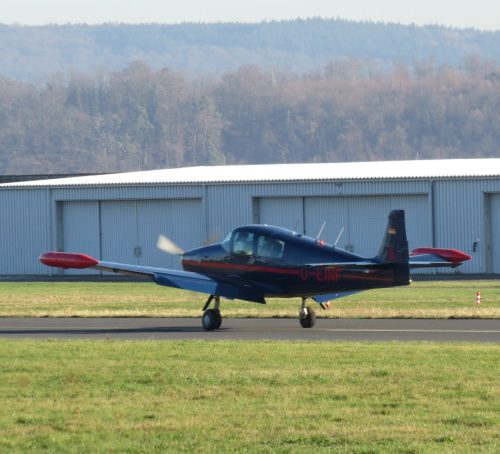 SmallAircraft-D-EINF-04