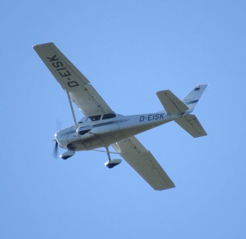 SmallAircraft-D-EISK-01