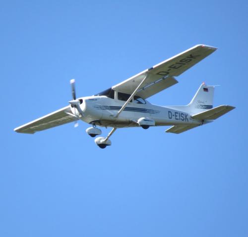 SmallAircraft-D-EISK-03