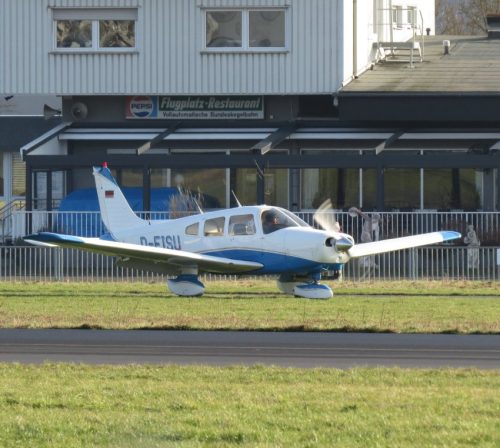 SmallAircraft-D-EISU-05