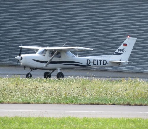 SmallAircraft-D-EITD-07
