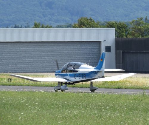 SmallAircraft-D-EITR-03