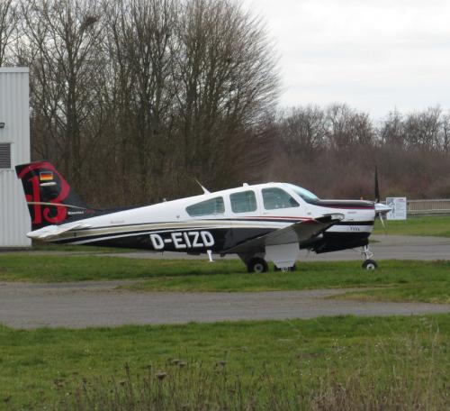 SmallAircraft-D-EIZD-01