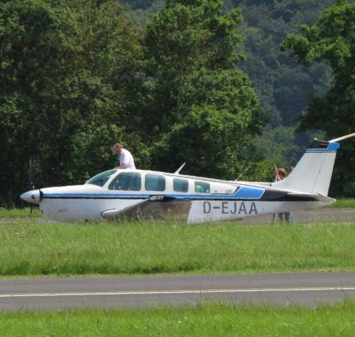 SmallAircraft-D-EJAA-02