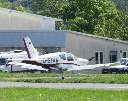 SmallAircraft-D-EJAN-03