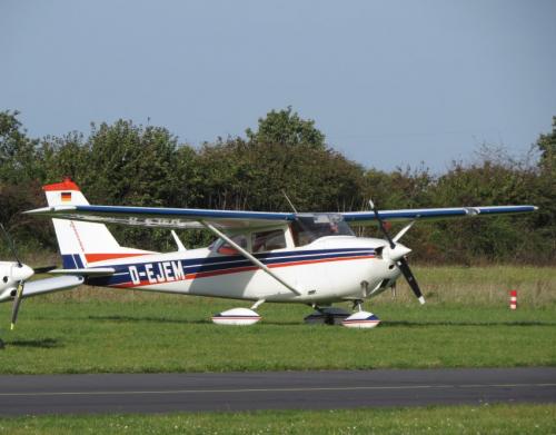 SmallAircraft-D-EJEM-03
